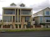 https://images.listonce.com.au/custom/160x/listings/1113-esplanade-williamstown-vic-3016/197/01614197_img_03.jpg?eZ8gtqZYU0w