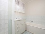 https://images.listonce.com.au/custom/160x/listings/1113-scoresby-road-bayswater-vic-3153/259/01525259_img_06.jpg?cjmdExAVhWk