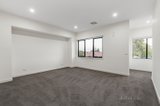 https://images.listonce.com.au/custom/160x/listings/1114-bond-street-ivanhoe-vic-3079/033/00772033_img_04.jpg?v32IBon7G7M