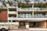 https://images.listonce.com.au/custom/160x/listings/1116-20-warleigh-grove-brighton-vic-3186/611/01980611_img_03.jpg?cs5G7qkChBk