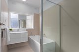 https://images.listonce.com.au/custom/160x/listings/1116-nell-street-greensborough-vic-3088/851/01601851_img_07.jpg?n_0TbpuHX0A