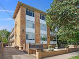 https://images.listonce.com.au/custom/160x/listings/11169-glen-huntly-road-elwood-vic-3184/419/01793419_img_07.jpg?6wpdeI7bFOw