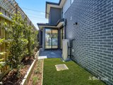 https://images.listonce.com.au/custom/160x/listings/1117-coleman-parade-glen-waverley-vic-3150/370/01988370_img_08.jpg?k2QHxZ1XEGk