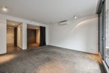 https://images.listonce.com.au/custom/160x/listings/1117-king-street-prahran-vic-3181/939/01905939_img_07.jpg?l6v6JYODG8I