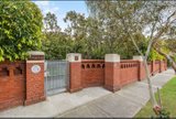 https://images.listonce.com.au/custom/160x/listings/1117-robe-street-st-kilda-vic-3182/107/01954107_img_07.jpg?lStHUKyPjr4