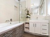 https://images.listonce.com.au/custom/160x/listings/11189-beaconsfield-parade-middle-park-vic-3206/200/01088200_img_09.jpg?A4daVCSQmcE
