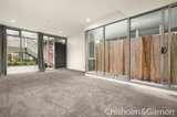 https://images.listonce.com.au/custom/160x/listings/11191-dow-street-port-melbourne-vic-3207/410/01780410_img_05.jpg?Gu1pN1KMxh8