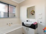 https://images.listonce.com.au/custom/160x/listings/111a-manchester-road-mooroolbark-vic-3138/652/01524652_img_08.jpg?Er6cUBAYsb8