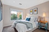 https://images.listonce.com.au/custom/160x/listings/112-beresford-road-lilydale-vic-3140/633/01705633_img_14.jpg?Bzzw2NHZW5k