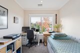 https://images.listonce.com.au/custom/160x/listings/112-beresford-road-lilydale-vic-3140/633/01705633_img_16.jpg?KQh-19hNM_A
