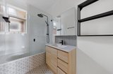 https://images.listonce.com.au/custom/160x/listings/112-calvin-street-hawthorn-vic-3122/704/01811704_img_06.jpg?cYOn69IY8mA