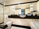 https://images.listonce.com.au/custom/160x/listings/112-cartwright-street-oak-park-vic-3046/027/00848027_img_06.jpg?y338xTP4L64