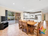 https://images.listonce.com.au/custom/160x/listings/112-dixon-court-boronia-vic-3155/511/01525511_img_05.jpg?O_sGeJ28sl4