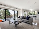 https://images.listonce.com.au/custom/160x/listings/112-eglinton-street-kew-vic-3101/798/00703798_img_02.jpg?zirptKCVRTY