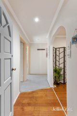 https://images.listonce.com.au/custom/160x/listings/112-gary-court-croydon-vic-3136/062/01765062_img_03.jpg?WxlKE1_qypc