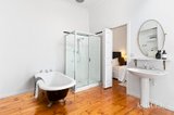 https://images.listonce.com.au/custom/160x/listings/112-ingles-street-port-melbourne-vic-3207/583/01904583_img_10.jpg?aChKuvzh94k