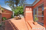 https://images.listonce.com.au/custom/160x/listings/112-lysbeth-street-mckinnon-vic-3204/271/01115271_img_08.jpg?SZheEuCku0s