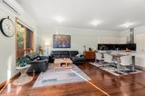https://images.listonce.com.au/custom/160x/listings/112-manton-street-heidelberg-vic-3084/269/01782269_img_06.jpg?oxYwhF4XaI0