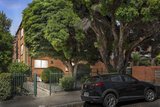 https://images.listonce.com.au/custom/160x/listings/112-pine-street-hawthorn-vic-3122/811/01721811_img_06.jpg?-iEjE_uX2IU