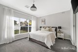 https://images.listonce.com.au/custom/160x/listings/112-springfield-street-briar-hill-vic-3088/847/01752847_img_09.jpg?hHdVyCcE2po
