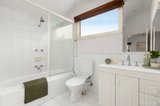 https://images.listonce.com.au/custom/160x/listings/112-tope-street-south-melbourne-vic-3205/000/01732000_img_06.jpg?xD0CPEgWHF8