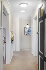 https://images.listonce.com.au/custom/160x/listings/11215-riversdale-road-box-hill-south-vic-3128/255/01637255_img_05.jpg?6_rAQriROQI