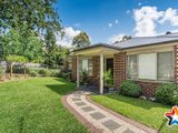 https://images.listonce.com.au/custom/160x/listings/1123-lincoln-road-croydon-vic-3136/913/01524913_img_01.jpg?ur0siJXhFXI