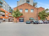 https://images.listonce.com.au/custom/160x/listings/11250-dow-street-port-melbourne-vic-3207/514/01597514_img_09.jpg?kA4JFe2jgZE