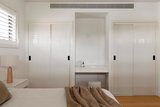 https://images.listonce.com.au/custom/160x/listings/1128a-bluff-road-black-rock-vic-3193/954/01927954_img_08.jpg?xCsZZ1JL5xE