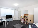 https://images.listonce.com.au/custom/160x/listings/1129-hyde-street-yarraville-vic-3013/569/01202569_img_02.jpg?8Kf6ohvNsak