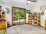 https://images.listonce.com.au/custom/160x/listings/1129-lal-lal-street-buninyong-vic-3357/214/00973214_img_14.jpg?tQiZJtuv2aM