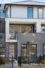 https://images.listonce.com.au/custom/160x/listings/112c-hazel-glen-drive-doreen-vic-3754/247/01818247_img_03.jpg?UYnlt_uecm4
