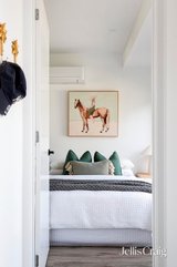 https://images.listonce.com.au/custom/160x/listings/112c-hazel-glen-drive-doreen-vic-3754/247/01818247_img_14.jpg?jL1XYGkV1kQ