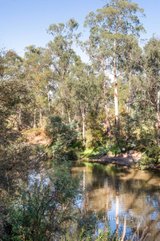 https://images.listonce.com.au/custom/160x/listings/113-bradleys-lane-north-warrandyte-vic-3113/346/01691346_img_20.jpg?CyfFy7u1O0I