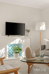 https://images.listonce.com.au/custom/160x/listings/113-bridges-avenue-edithvale-vic-3196/372/01810372_img_04.jpg?lWwd5wtBY3Q