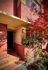 https://images.listonce.com.au/custom/160x/listings/113-burchett-street-brunswick-vic-3056/791/01716791_img_05.jpg?nFv1rYDMf8Y