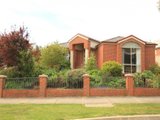 https://images.listonce.com.au/custom/160x/listings/113-canadian-lakes-boulevard-canadian-vic-3350/897/01575897_img_23.jpg?eK0l_nrTMy4