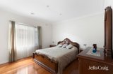 https://images.listonce.com.au/custom/160x/listings/113-clarke-street-thomastown-vic-3074/042/01938042_img_08.jpg?DyIPc23GK4k