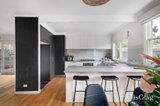 https://images.listonce.com.au/custom/160x/listings/113-ermington-place-kew-vic-3101/778/01771778_img_04.jpg?wfPY7MgzBHc