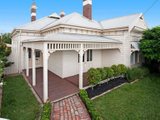 https://images.listonce.com.au/custom/160x/listings/113-garden-street-east-geelong-vic-3219/763/01699763_img_11.jpg?Nl5-WSCvzW8