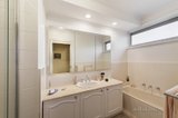 https://images.listonce.com.au/custom/160x/listings/113-glyndon-road-camberwell-vic-3124/316/00636316_img_06.jpg?zo6aupNrK1s