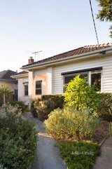 https://images.listonce.com.au/custom/160x/listings/113-kellett-street-northcote-vic-3070/295/01653295_img_24.jpg?jdhw5XcnrDo