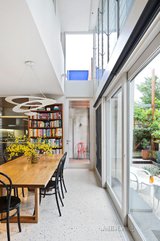 https://images.listonce.com.au/custom/160x/listings/113-kellett-street-northcote-vic-3070/733/00724733_img_10.jpg?xTjI2B53PQI