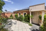 https://images.listonce.com.au/custom/160x/listings/113-kennon-street-doncaster-east-vic-3109/708/01597708_img_10.jpg?X0xrenIwfH4