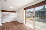 https://images.listonce.com.au/custom/160x/listings/113-roycroft-avenue-mill-park-vic-3082/586/00594586_img_02.jpg?SCtSNePQ0Ek