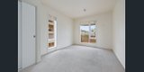 https://images.listonce.com.au/custom/160x/listings/113-seisman-street-port-melbourne-vic-3207/182/01751182_img_02.jpg?aKat-DDN2TY