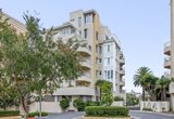 https://images.listonce.com.au/custom/160x/listings/113-seisman-street-port-melbourne-vic-3207/182/01751182_img_05.jpg?1oz8QUgWVuI