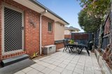 https://images.listonce.com.au/custom/160x/listings/113-st-clems-road-doncaster-east-vic-3109/722/01752722_img_09.jpg?RL5mr6O2A7Y
