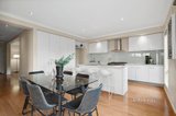 https://images.listonce.com.au/custom/160x/listings/113-white-street-mount-waverley-vic-3149/665/01540665_img_03.jpg?FoUX6vyhOJg