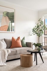 https://images.listonce.com.au/custom/160x/listings/11310-warrigal-road-cheltenham-vic-3192/650/01724650_img_03.jpg?Tb7FkB19xGc